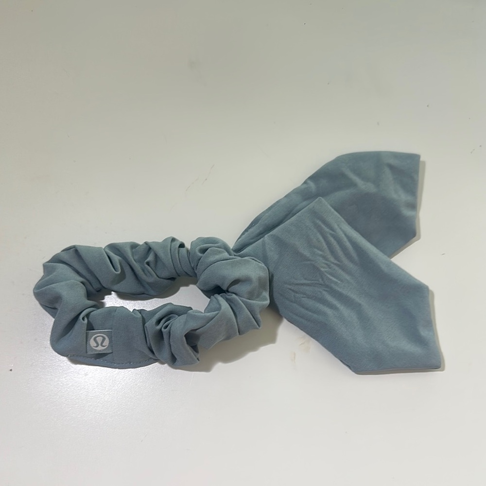 lululemon athletica Blue Hair Scrunchie